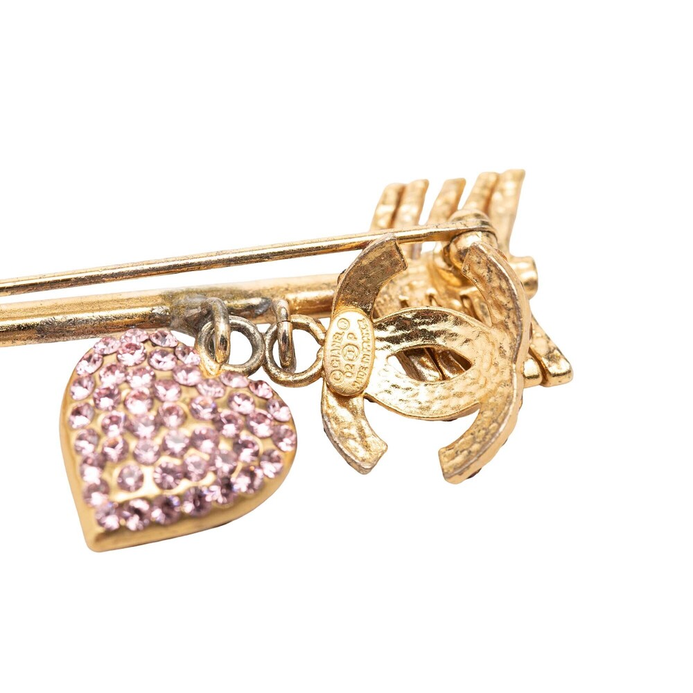 Pre-Loved Chanel CC Gold Plated Strass Arrow Heart Charm Pin Brooch - Picture 3 of 3